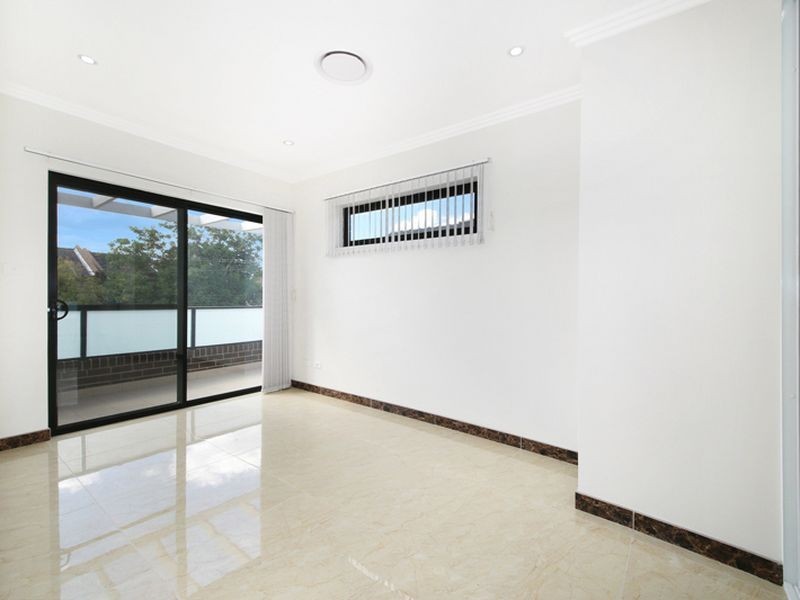 2 Chiltern Rd, Guildford NSW 2161