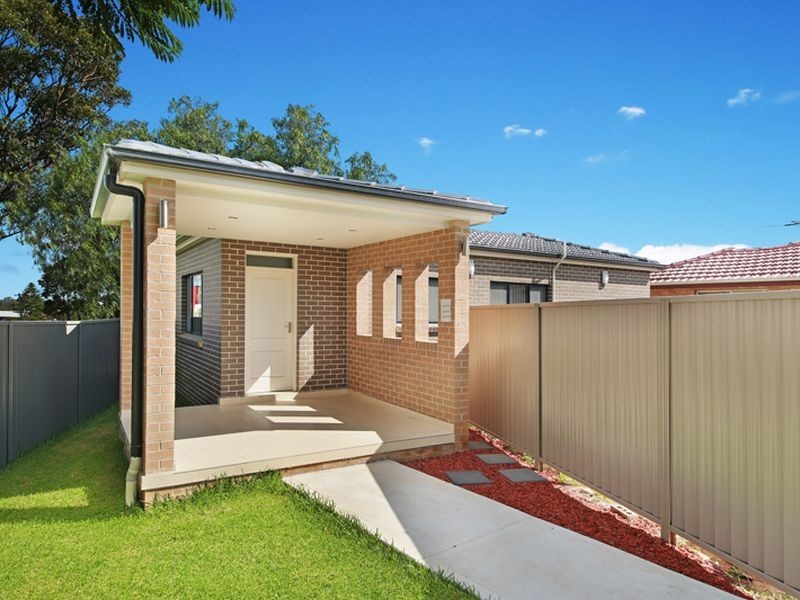 2 Chiltern Rd, Guildford NSW 2161