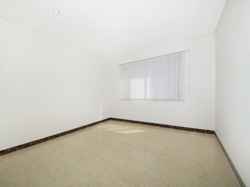 2 Chiltern Rd, Guildford NSW 2161