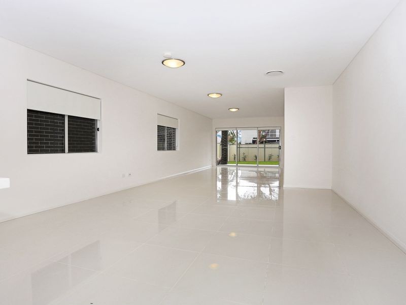 6B Clement St, Guildford NSW 2161