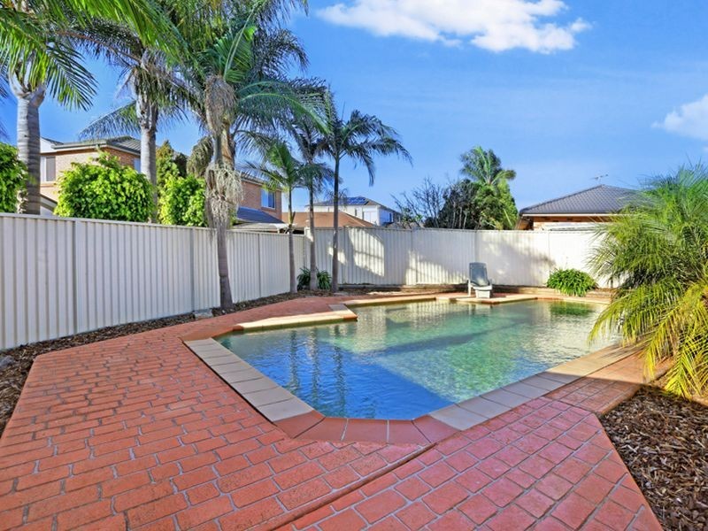 5 Swift Place, Hinchinbrook NSW 2168