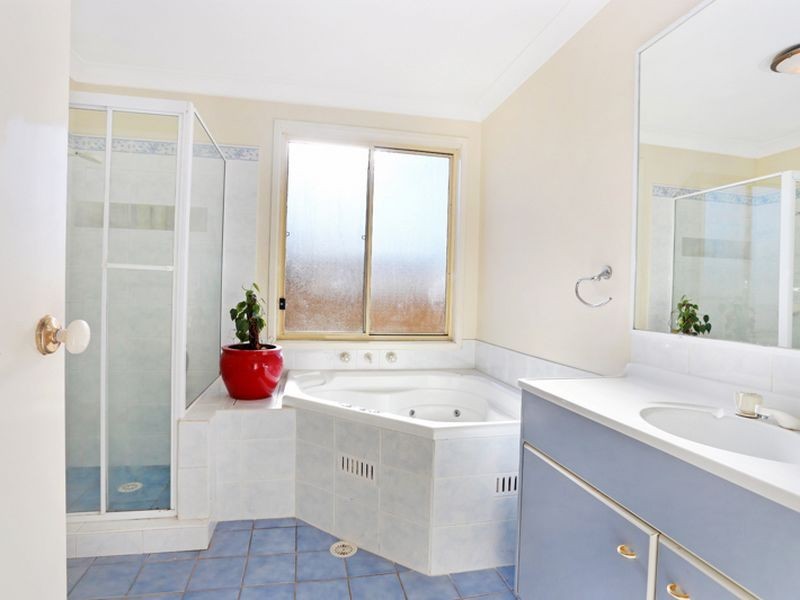 5 Swift Place, Hinchinbrook NSW 2168