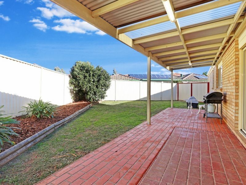 5 Swift Place, Hinchinbrook NSW 2168