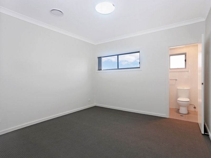 9 Rupert St, Merrylands NSW 2160