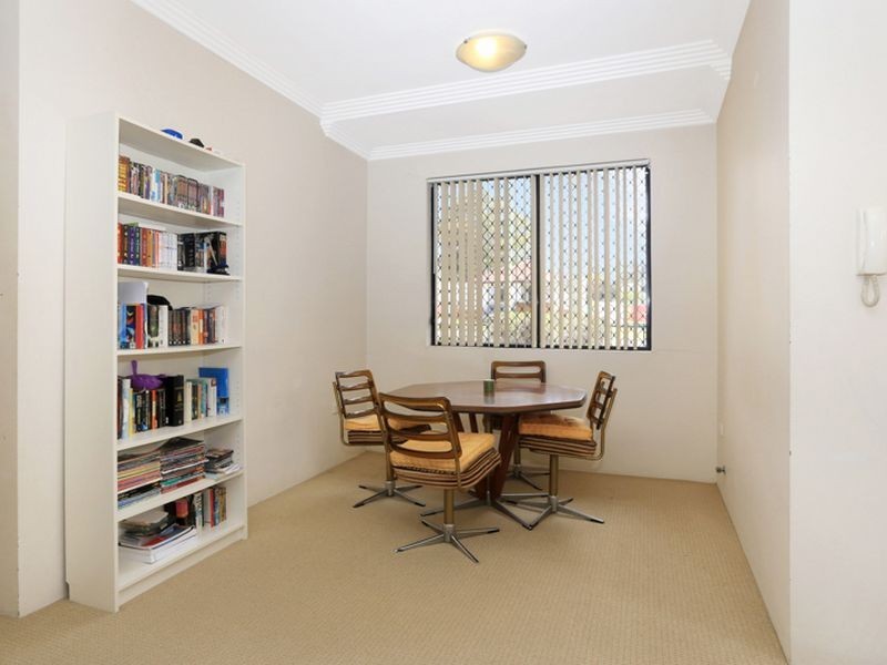 1/12-14 Mombri St, Merrylands NSW 2160