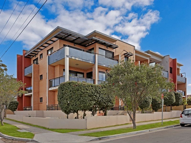 10/51-53 Cross Street, Guildford NSW 2161