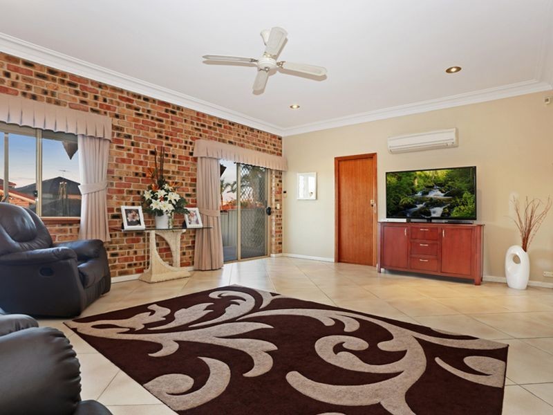 13 Bursill St, Guildford NSW 2161