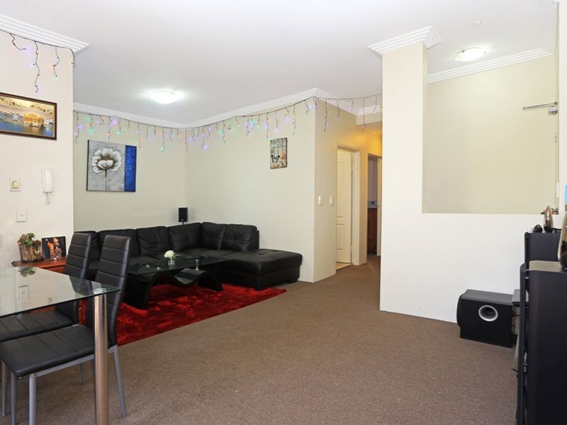 2/12-14 Mombri St, Merrylands NSW 2160