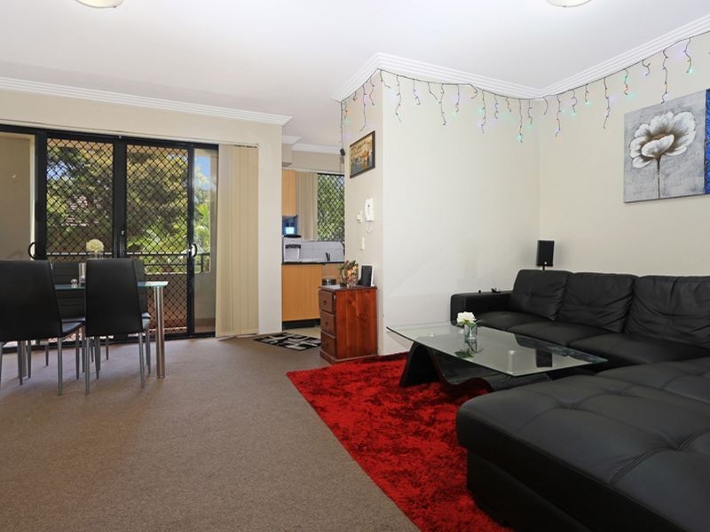 2/12-14 Mombri St, Merrylands NSW 2160