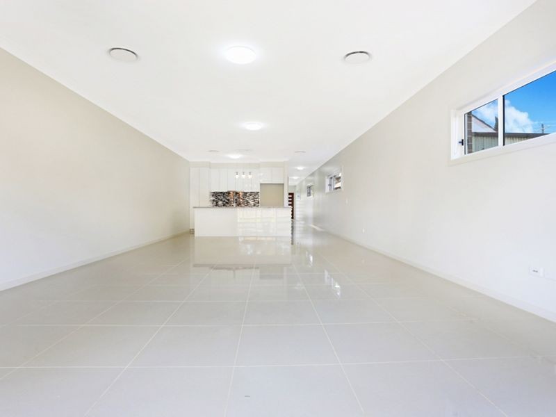 6 Albert St, Guildford NSW 2161