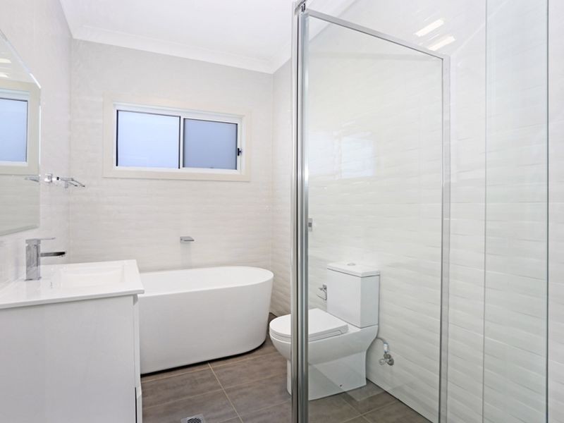 6B Albert St, Guildford NSW 2161