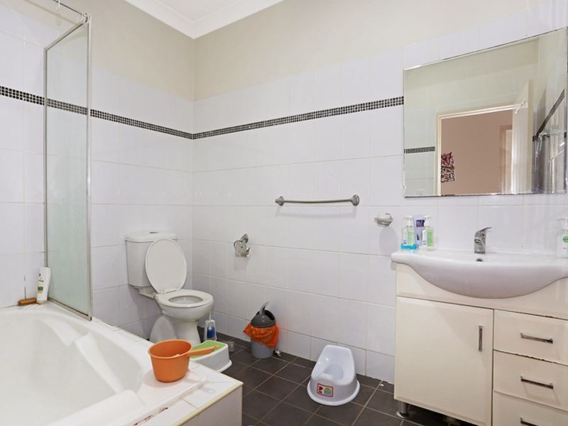 10/72-74 Mountford Ave, Guildford NSW 2161