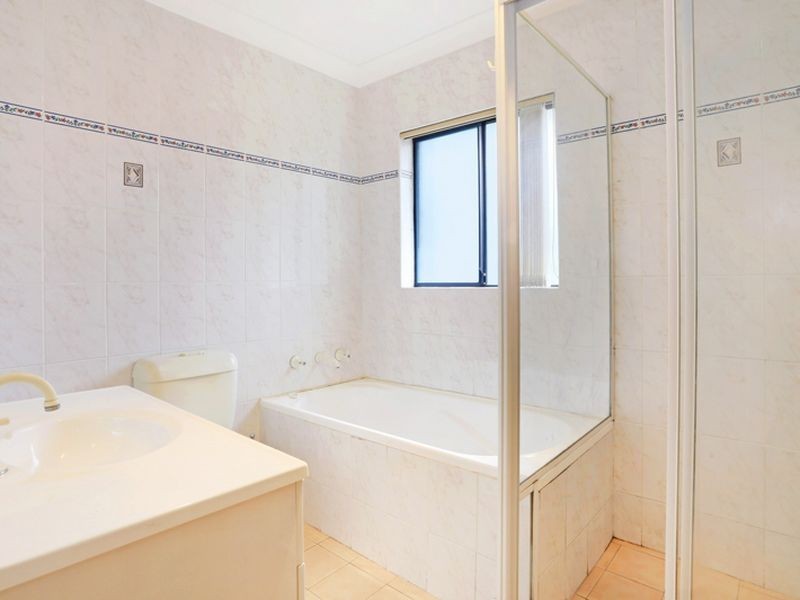 8/49-51 Calliope St, Guildford NSW 2161