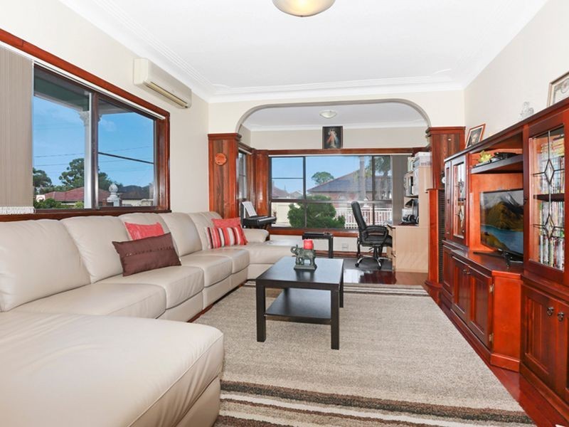 59 Clyde St, Guildford NSW 2161