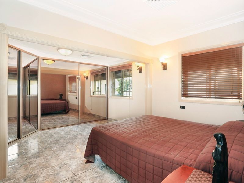 2 Cross Rd, Merrylands NSW 2160