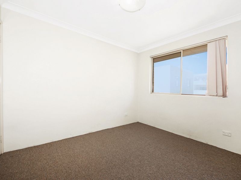 8/1-3 Windsor Rd, Merrylands NSW 2160