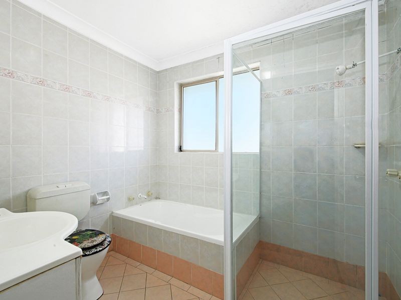 8/1-3 Windsor Rd, Merrylands NSW 2160