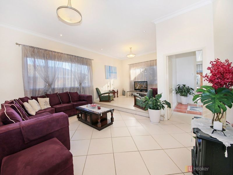 43 Taralga Street, Guildford NSW 2161