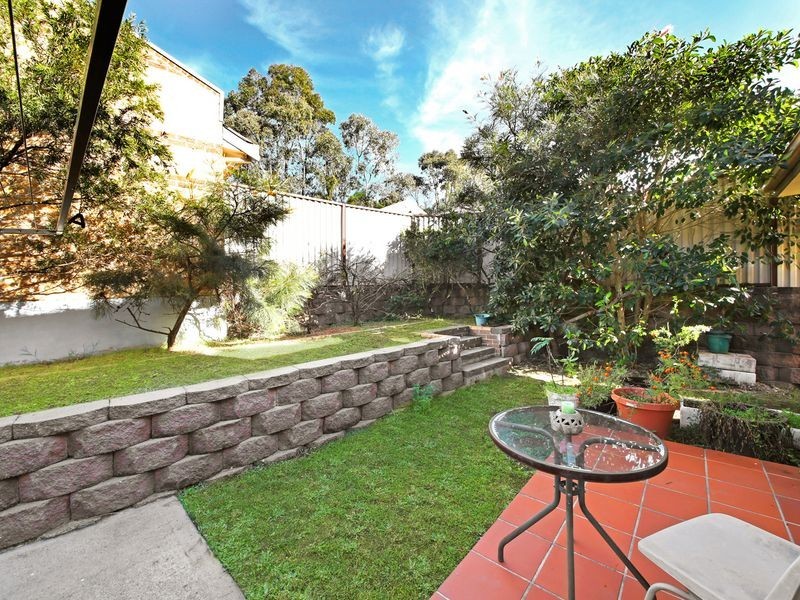 2/44 Crosby Street, Greystanes NSW 2145