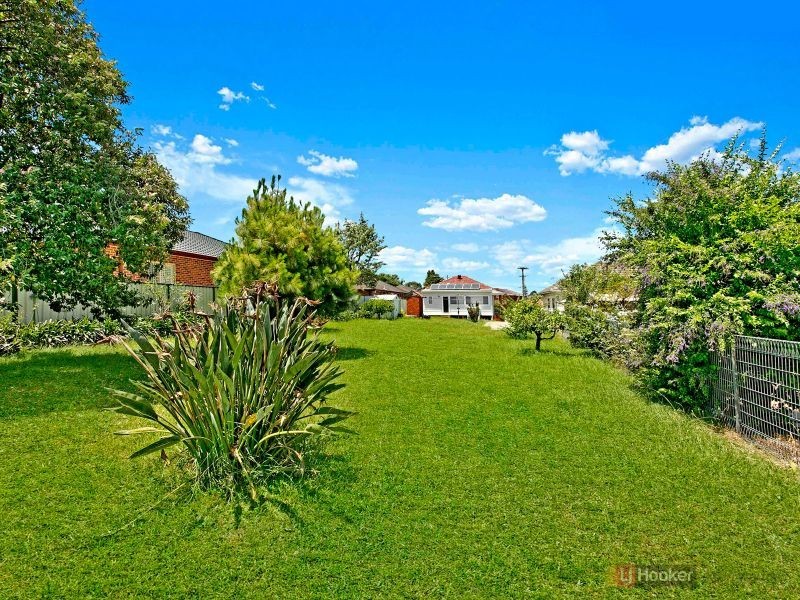 98 Burnett St, Merrylands NSW 2160