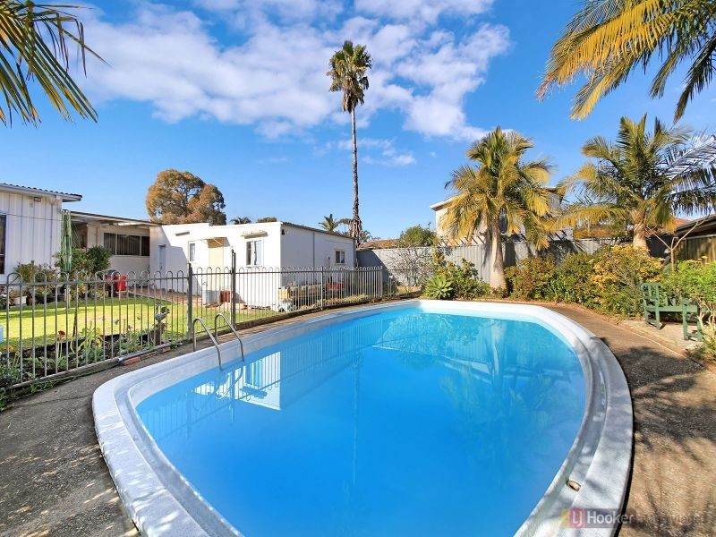 27 Chamberlain Rd, Guildford NSW 2161