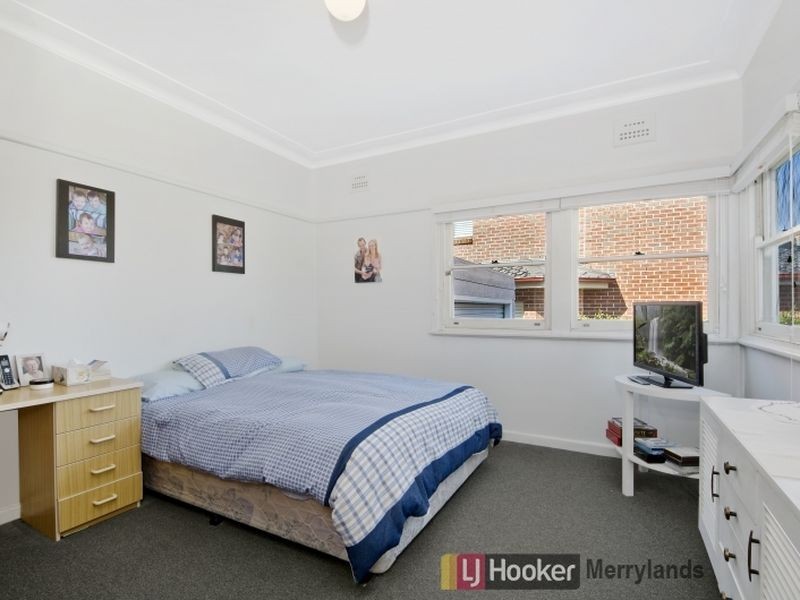 13 Cartwright Ave, Merrylands NSW 2160