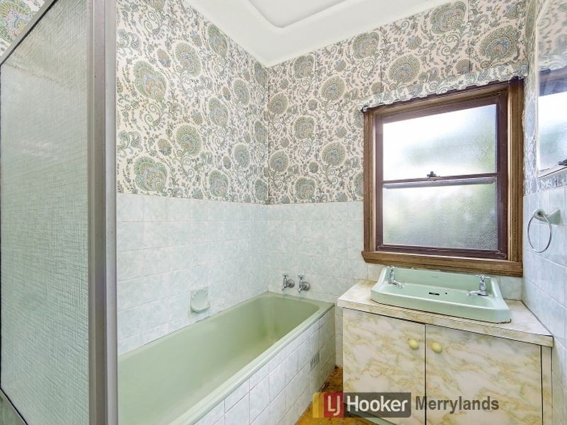 8 Churchill St, Fairfield Heights NSW 2165