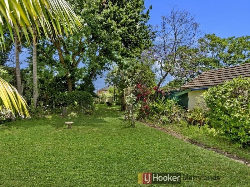 8 Churchill St, Fairfield Heights NSW 2165