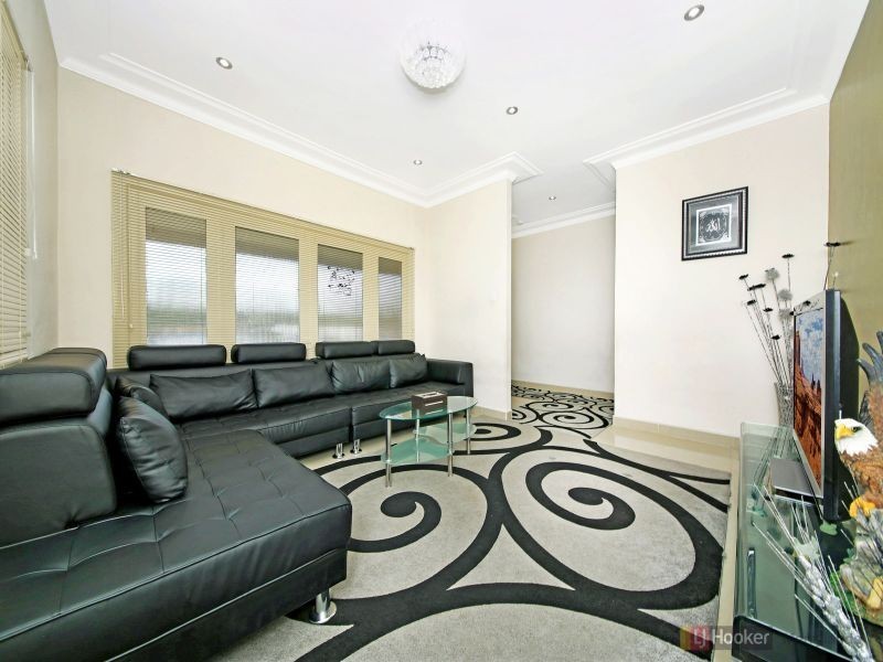 104 Fairfield Rd, Guildford NSW 2161