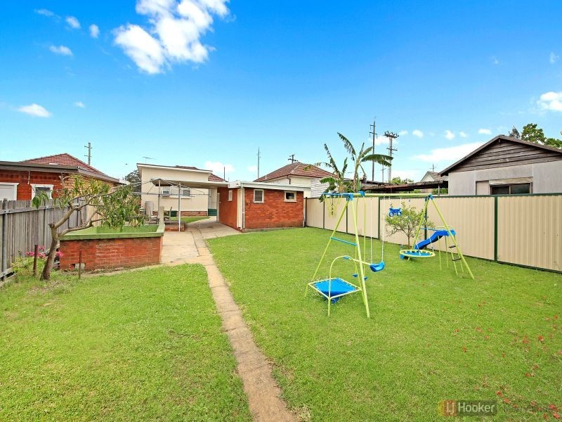 104 Fairfield Rd, Guildford NSW 2161