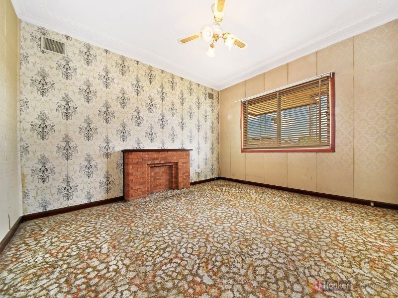 8 Abbott Street, Merrylands NSW 2160