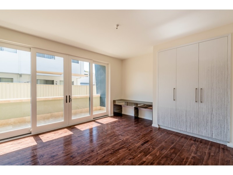 24C Leverburgh Street, Ardross WA 6153