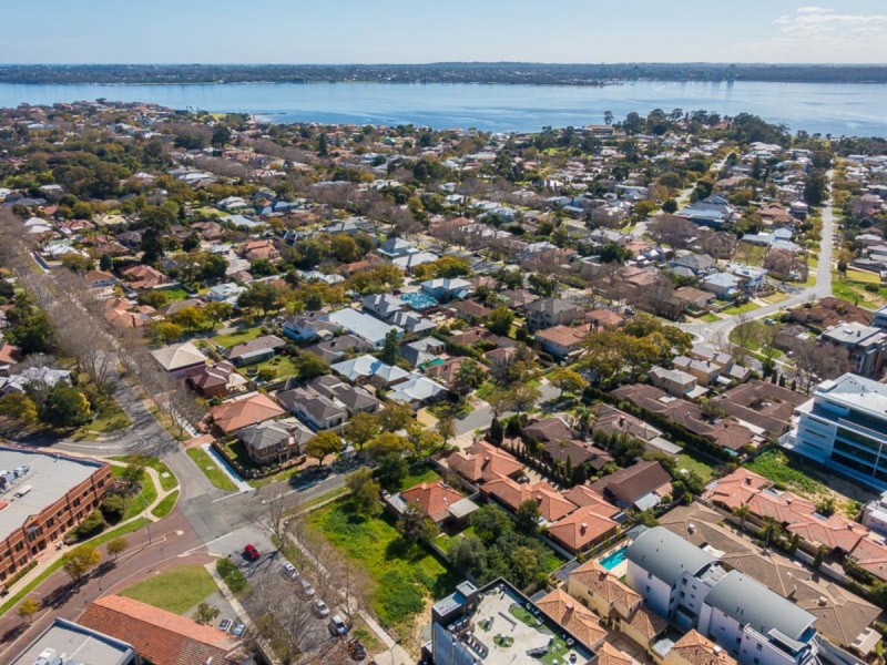 10 Forbes Road, Applecross WA 6153