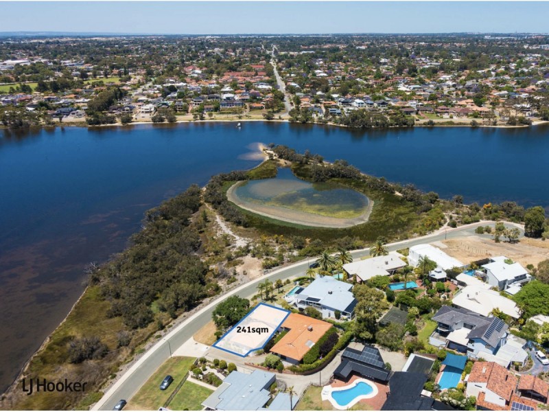 8A Salter Point Parade, Salter Point WA 6152