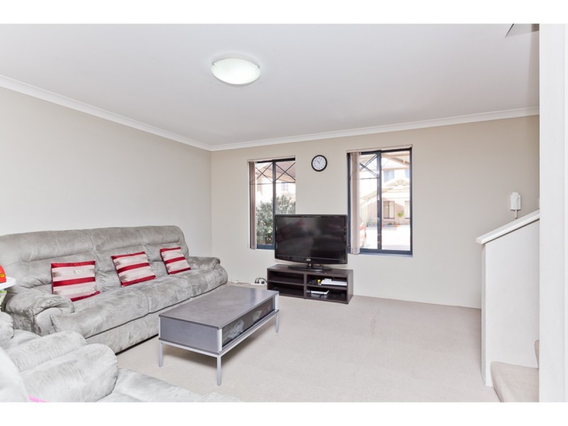 6/11 Choseley Place, Langford WA 6147