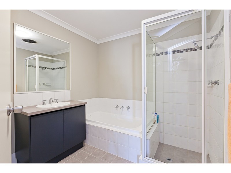 6/11 Choseley Place, Langford WA 6147