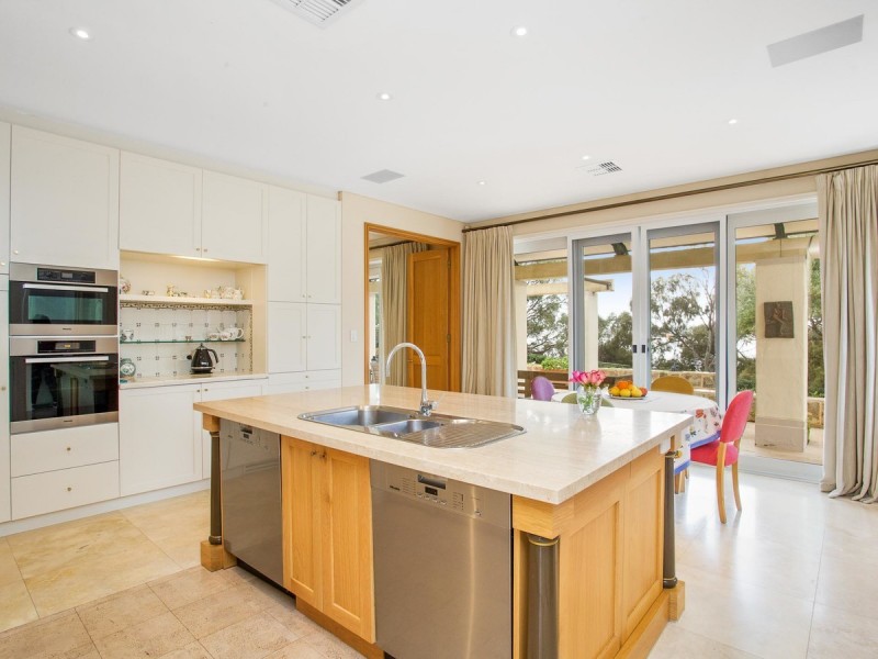 16 The Esplanade, Peppermint Grove WA 6011