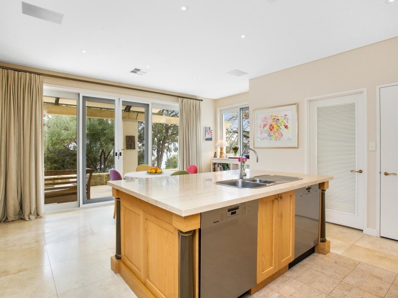 16 The Esplanade, Peppermint Grove WA 6011