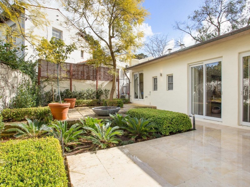 16 The Esplanade, Peppermint Grove WA 6011