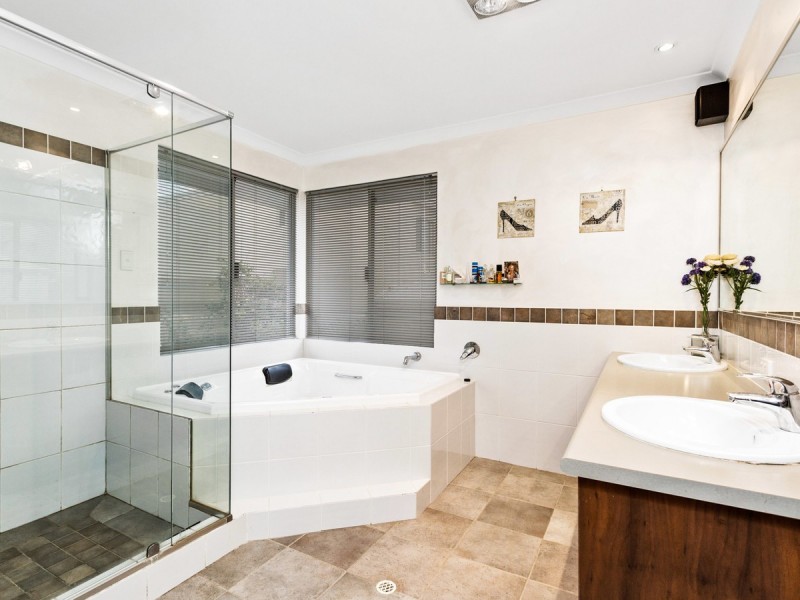 37a Drew Road, Ardross WA 6153