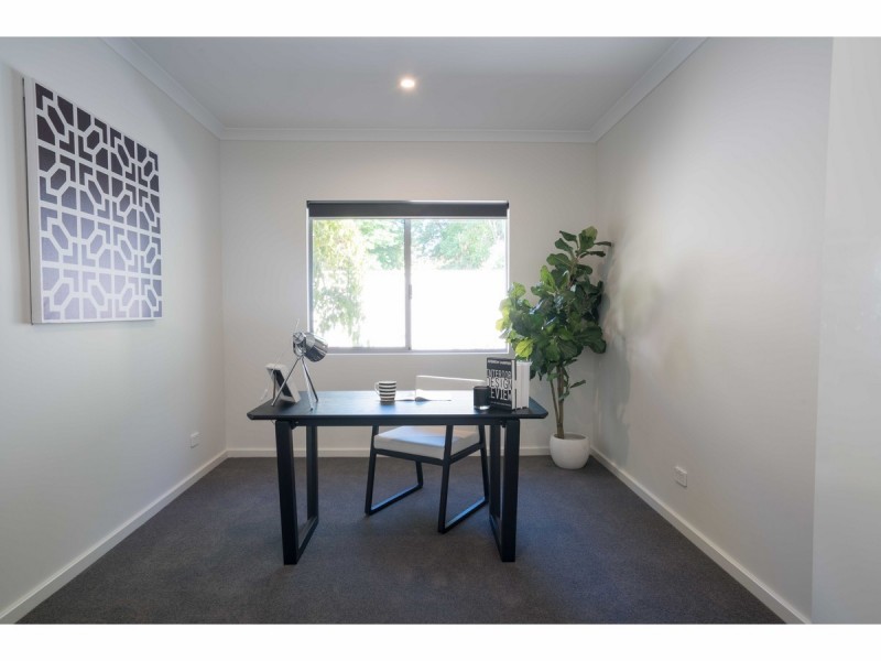 1/8A Roberts Street, Bayswater WA 6053