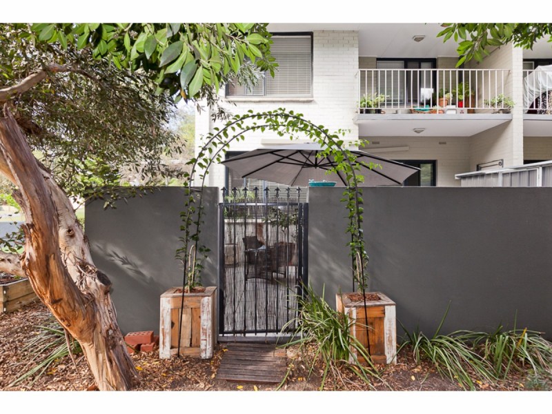 1/3 Currie Street, Jolimont WA 6014