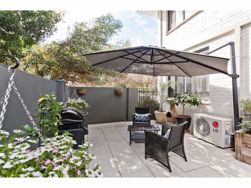 1/3 Currie Street, Jolimont WA 6014