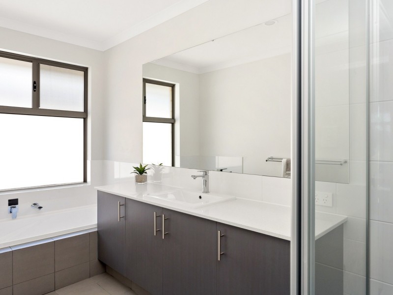 17 Caddadup Retreat, Dawesville WA 6211