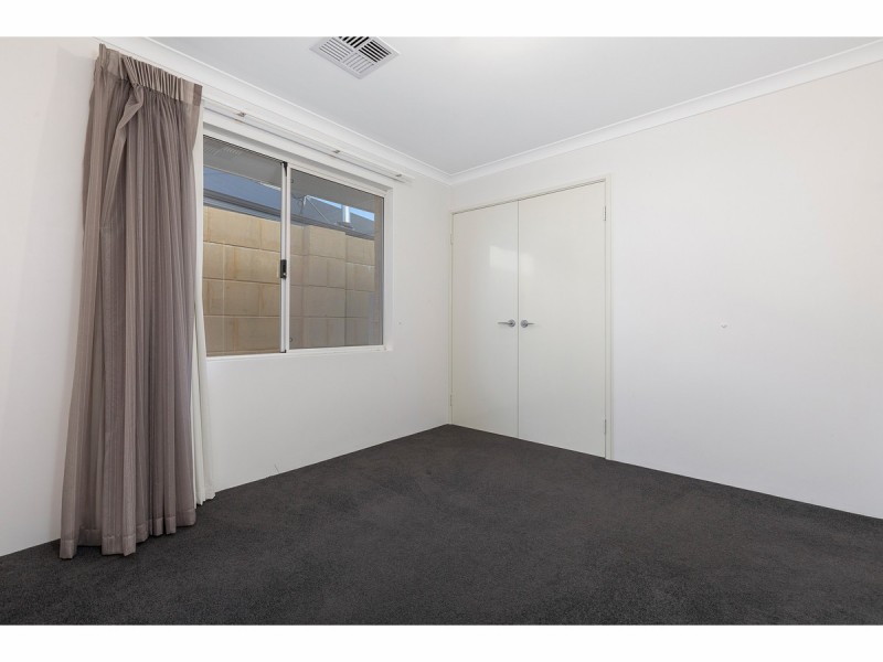 18 Holloways Ridge, Secret Harbour WA 6173