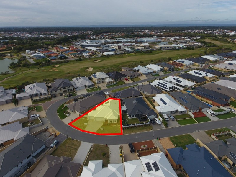 18 Holloways Ridge, Secret Harbour WA 6173