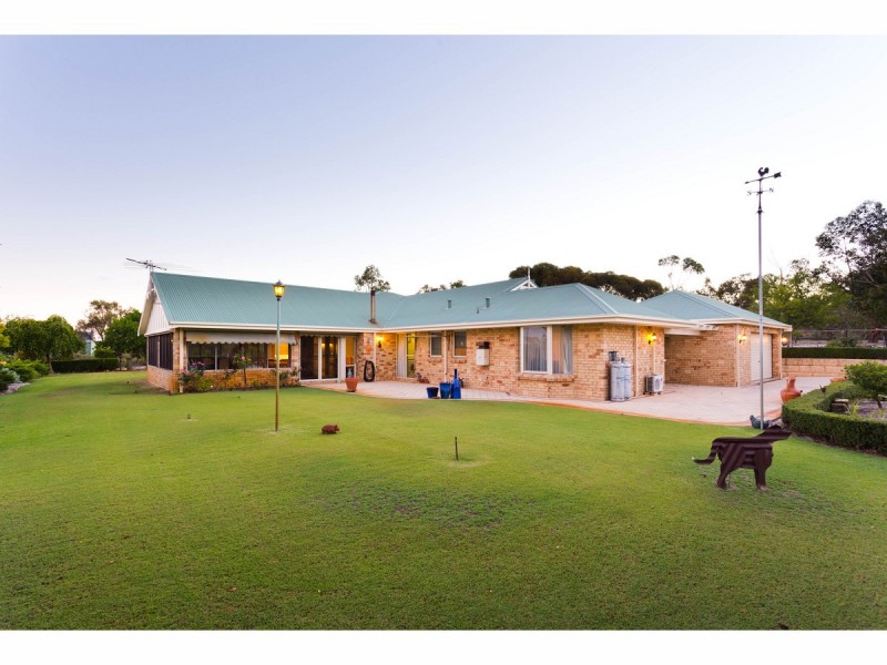 55 Scovell Crescent, Anketell WA 6167