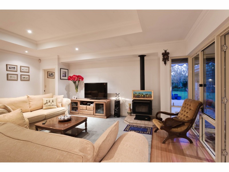 55 Scovell Crescent, Anketell WA 6167