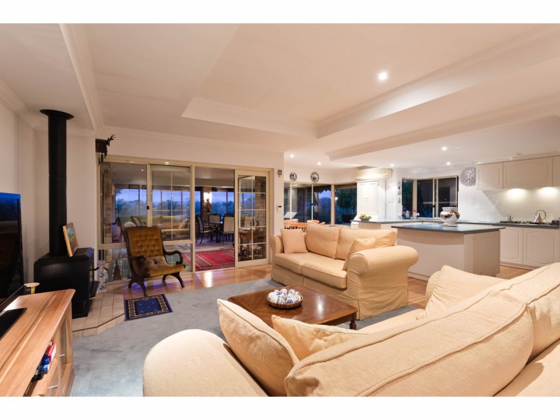 55 Scovell Crescent, Anketell WA 6167