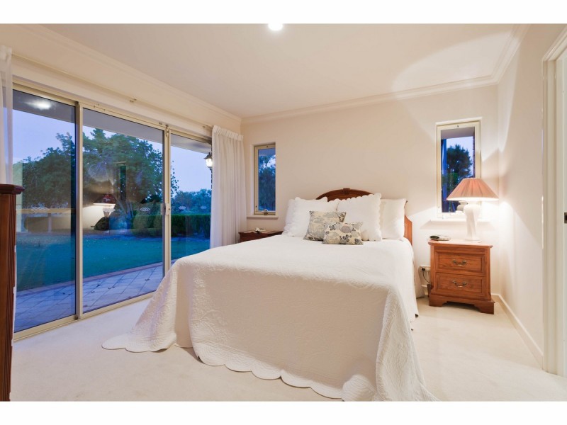 55 Scovell Crescent, Anketell WA 6167